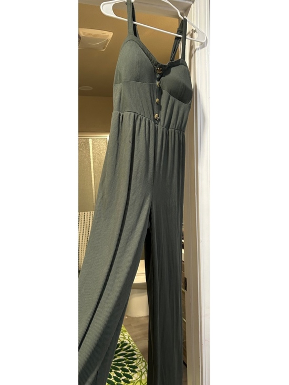 No Boundaries Women’s Ribbed Wide Leg Jumpsuit – Size L (11–13) – Olive Green